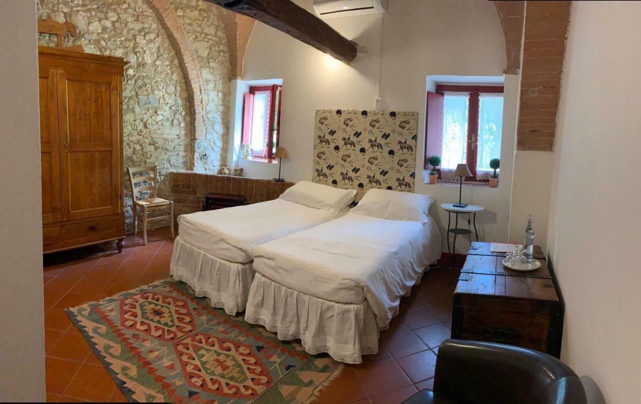 Farmhouse B&B Il Paretaio Barberino di Val dʼElsa Eksteriør bilde